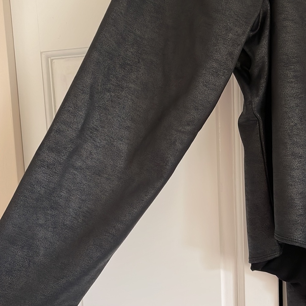 GOOD AMERICAN Asymmetrical Bodysuit - Picture 9 of 10